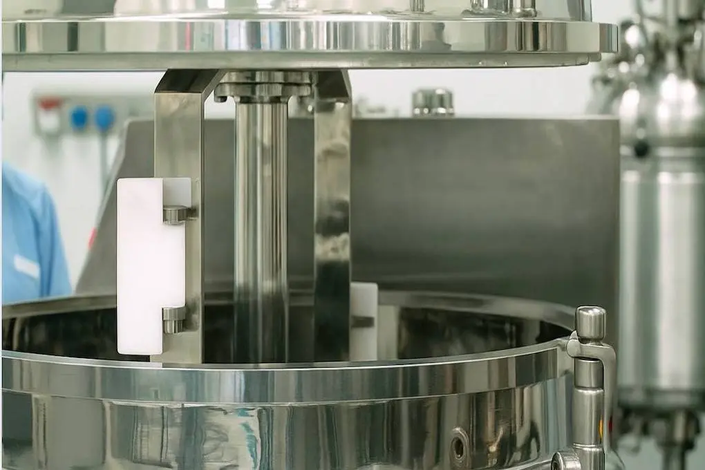 Private label cosmetic manufacturing services in Belgium